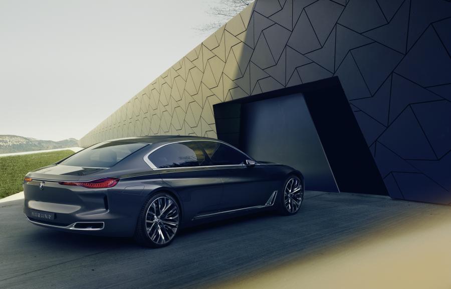  BMW Vision Future Luxury Concept 2014 года  (фото 9 из 57)